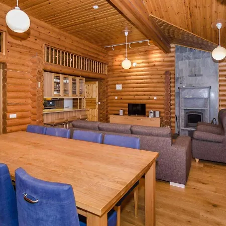 Kaeraenkae By Interhome Kolinkylä